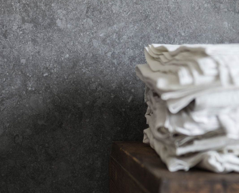 КУХНЯ/ГОСТИНАЯ: MARAZZI, MYSTONE BLUESTONE